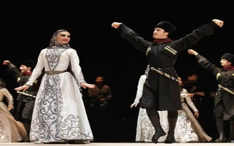 عرض للتراث الفلكلوري الشيشاني في مادبا