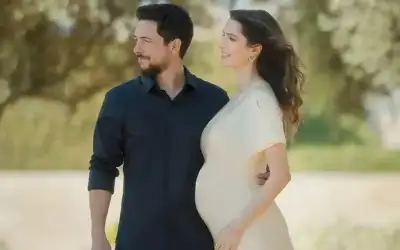 الملكة رانيا تهنئ الأمير الحسين بمناسبة