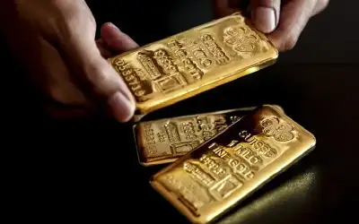 الذهب يتجه لتسجيل ارتفاع للربع الثالث