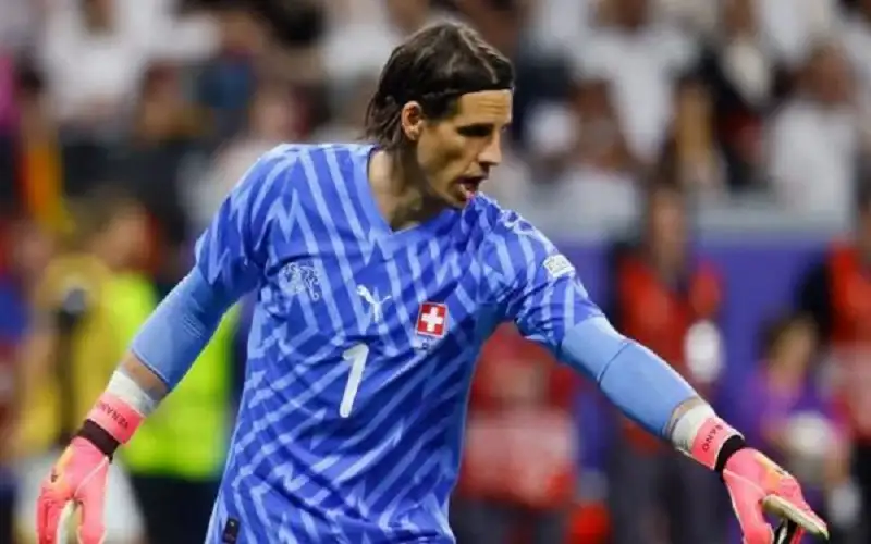 حارس سويسرا في مواجهة أصدقائه في