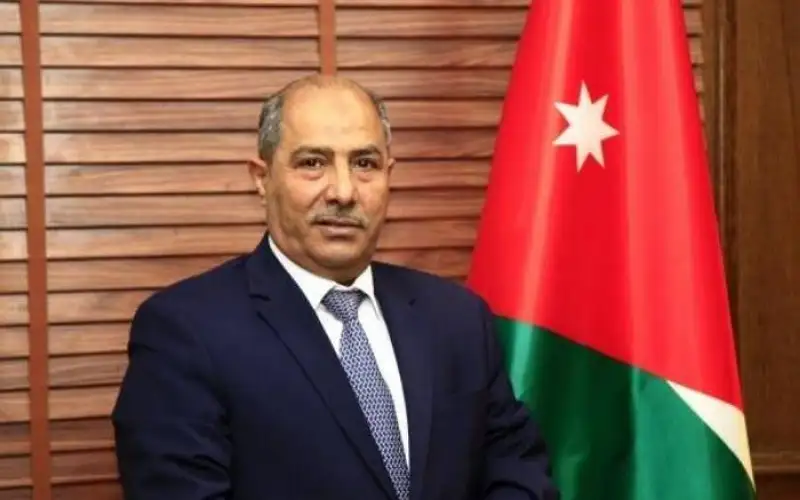 إحالة مدير عام دائرة الأحوال المدنية