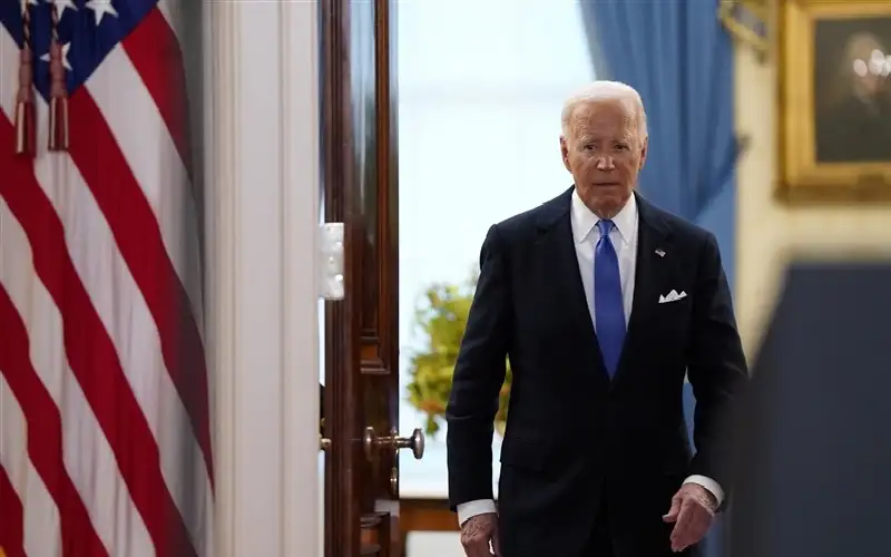 أكبر من أن يعمل في الحكومة..