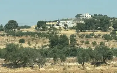 الاحتلال يهدم 9 مساكن في قرية