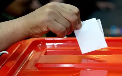 فتح مراكز الاقتراع في الدورة الثانية