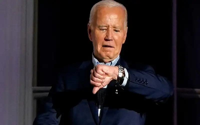 قادة أعمال وشخصيات عامة يطالبون بايدن