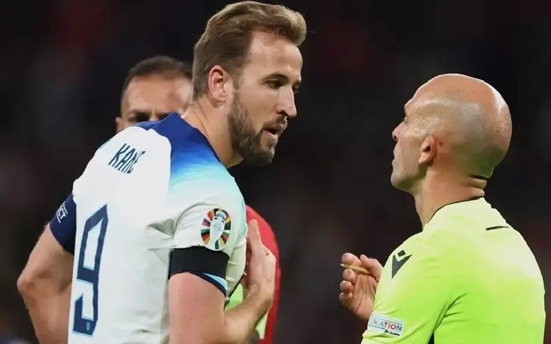 يويفا يطبق قاعدة تواصل قائد الفريق
