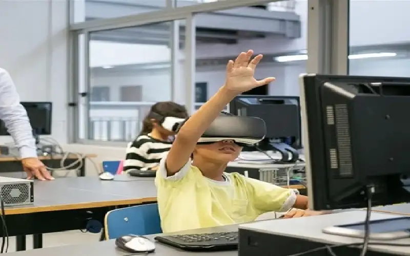 العراق يدخل الذكاء الاصطناعي في المناهج