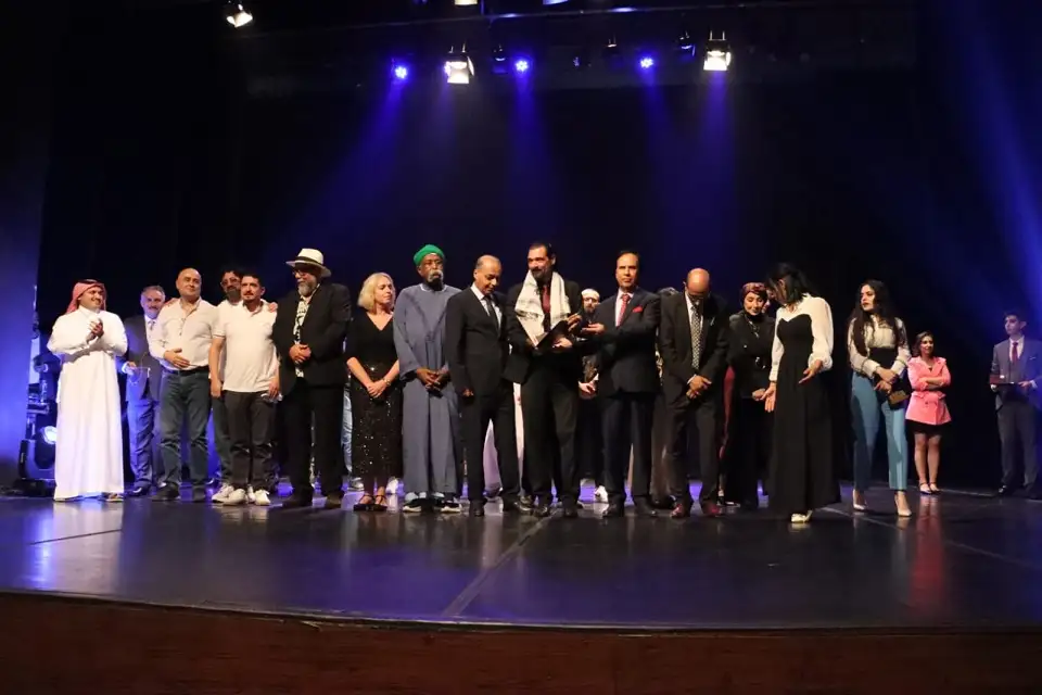 العرض الفلسطيني بيدرو والنقيب ينال ذهبية