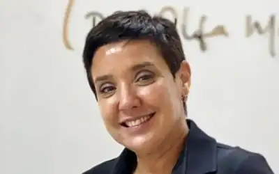 محكمة تونسية تسجن محامية منتقدة للرئيس