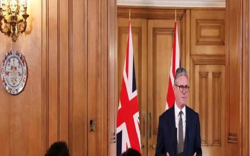 رئيس الوزراء البريطاني الجديد ينعى خطة