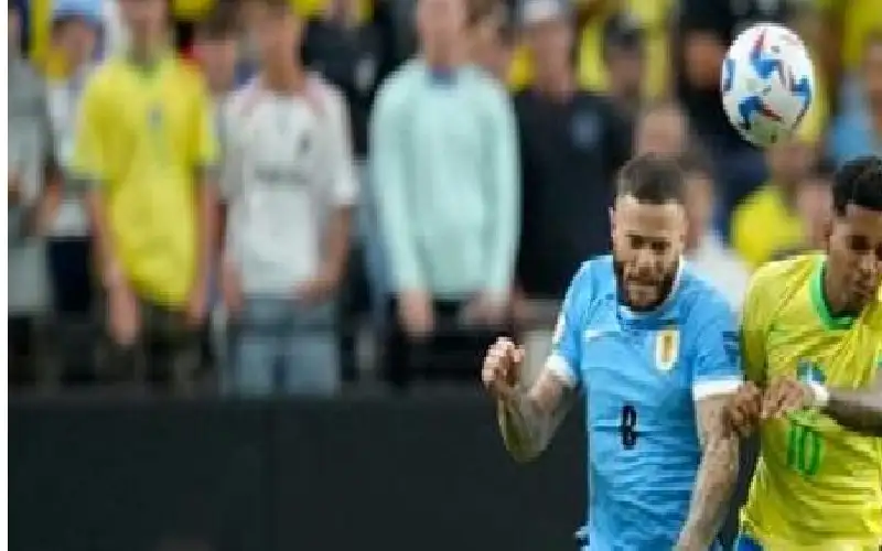 بـ10 لاعبين.. أوروغواي تطرد البرازيل خارج