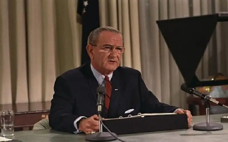 سلاح التنحي ضرب الديمقراطيين من قبل..