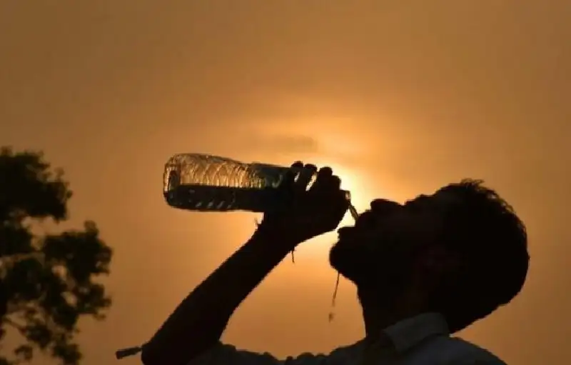 موجة حر شديد تضرب الدول عربية..