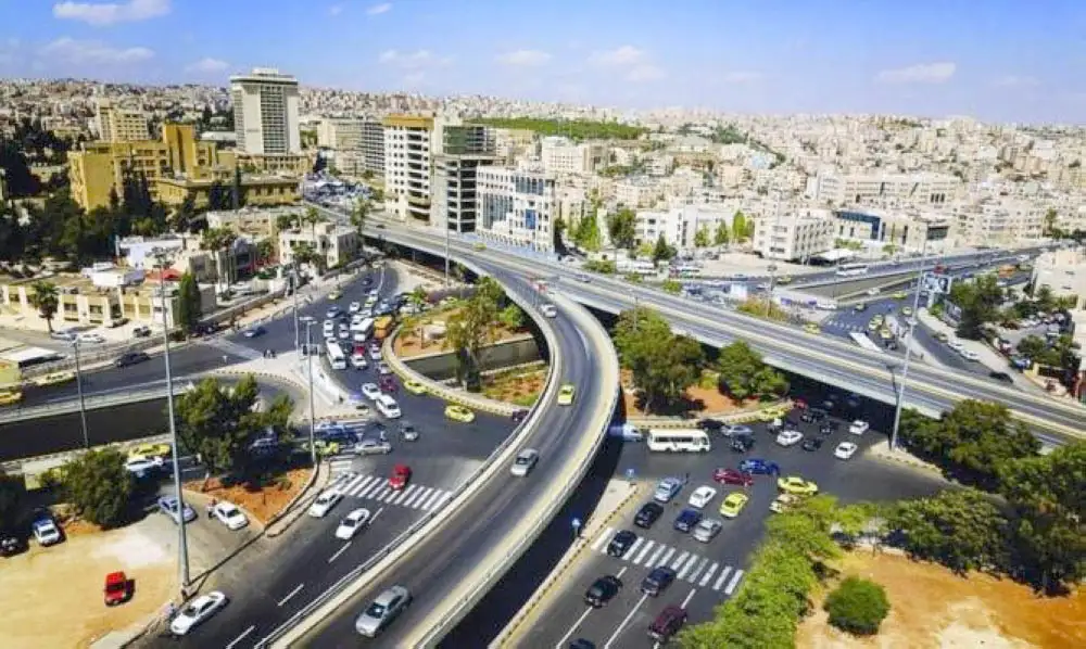 طقس صيفي عادي اليوم وكتلة حارة
