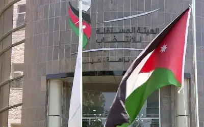 تأكيد شرط استقالة القناصل الفخريين المعتمدين