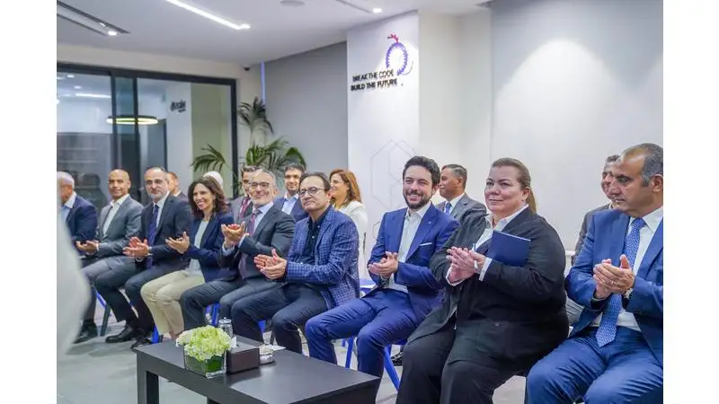 نائب الملك يفتتح المقر الرئيسي لبرنامج