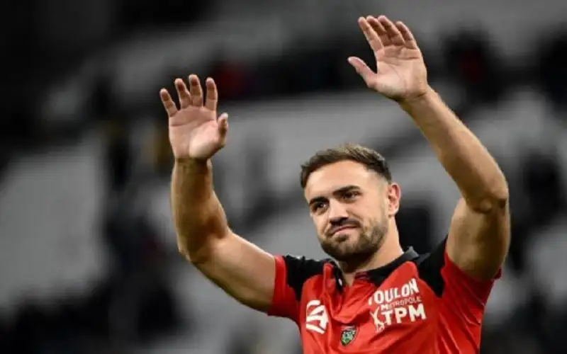 إيقاف لاعب فرنسي دولي هدد بـ”ضرب