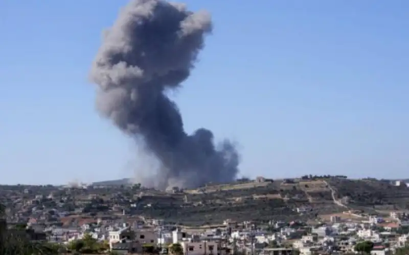 جرحى وإصابات خطرة في غارات إسرائيلية