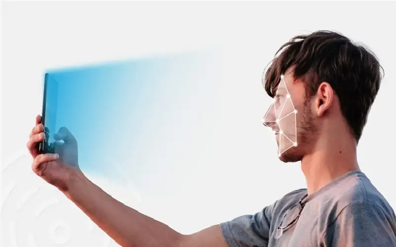 توثيق الهوية بصور سيلفي يثير مخاوف