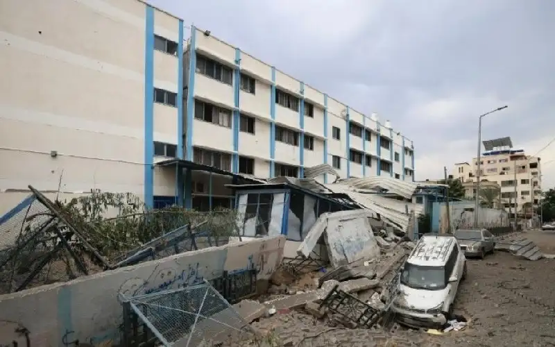 لازاريني: ثلثا مدارس الأونروا بغزة قصفت