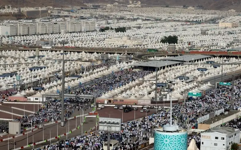 وزارة الأوقاف: إيقاف اعتماد 18 شركة حج وعمرة

