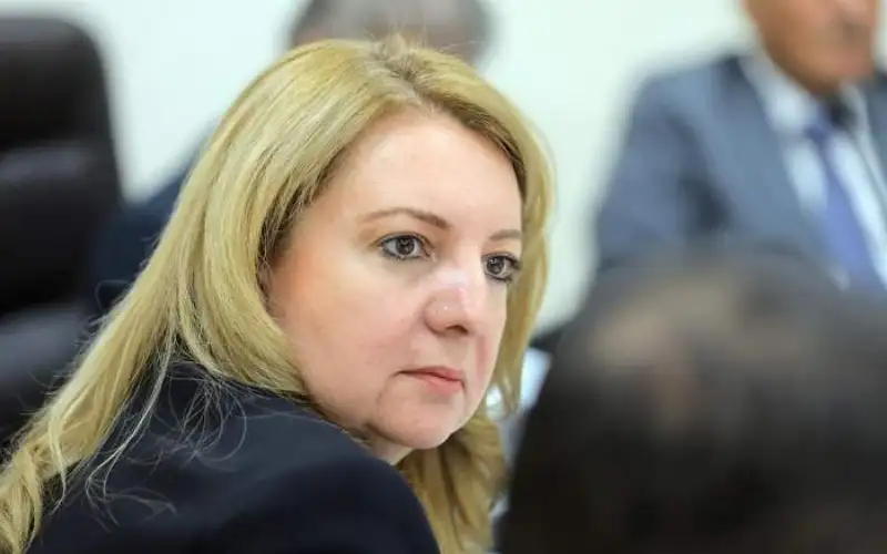 نمروقة: استغلال الوظيفة لخدمة الحزب غير