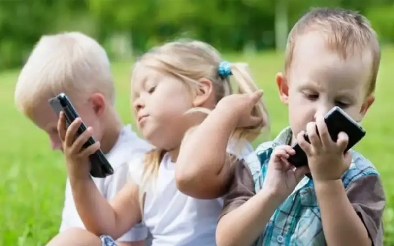 الأجهزة الرقمية: هل هي مهدئ أم