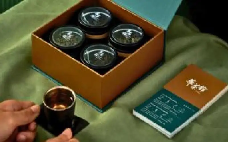 أكياس الشاي.. هدية ثمينة في الصين