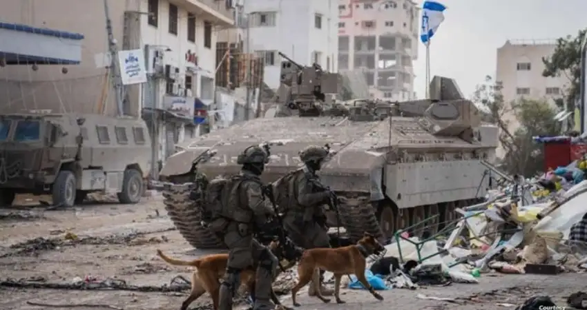 الاحتلال يسحب عددا كبيرا من آلياته