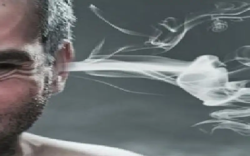 كبت المشاعر يهدد صحتك.. إليك 7