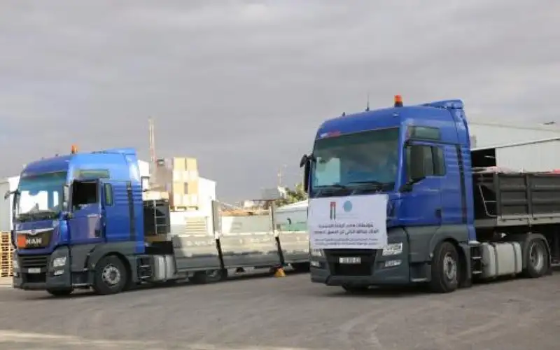 الأردن يسير 50 شاحنة من المساعدات