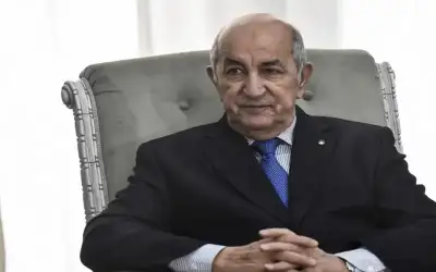 الرئيس الجزائري يعلن ترشحه لولاية رئاسية