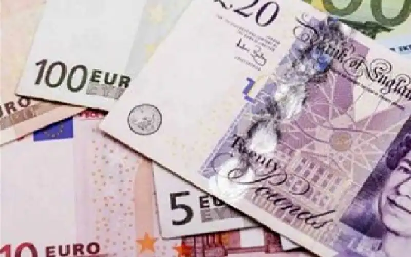 الإسترليني يواصل الارتفاع ويقترب من مستوى