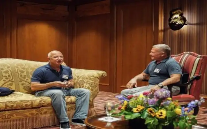 الملك يختتم مشاركته في الملتقى الاقتصادي