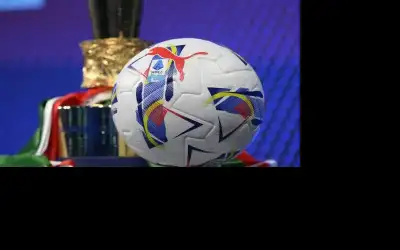 إيطاليا مهددة بفقدان استضافة يورو 2032