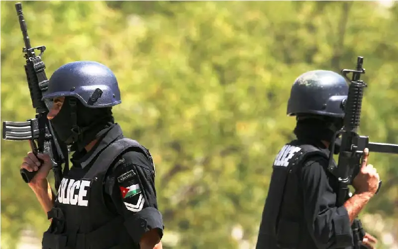 البحث الجنائي يداهم مطلوبا خطرا جدا