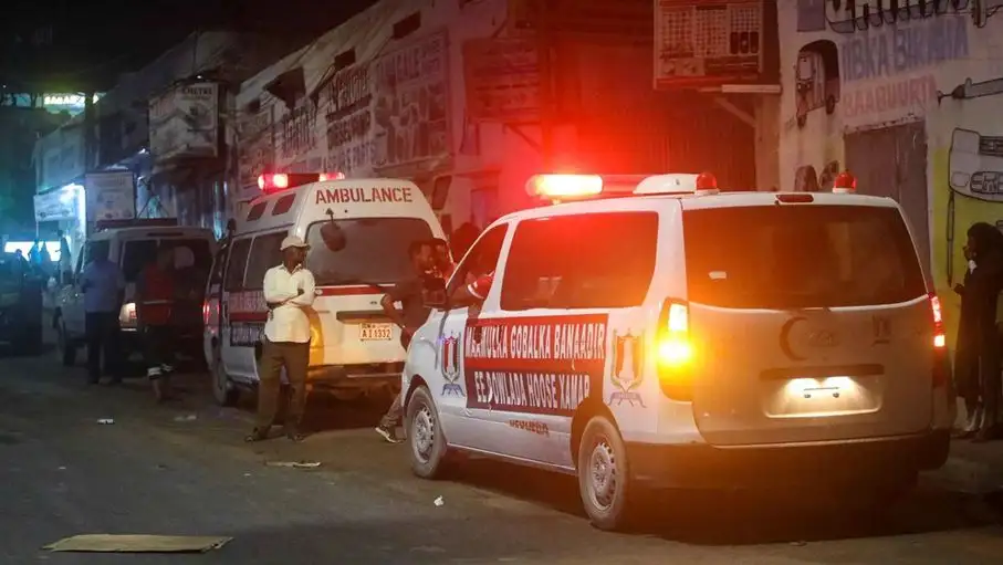 مقتل 5 أشخاص بانفجار سيارة مفخخة