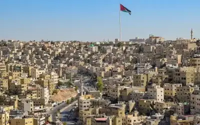 ارتفاعات متتالية لدرجات الحرارة بدءا من
