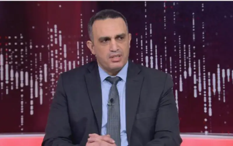 التربية : ضبط عاملين يصورون ورقة