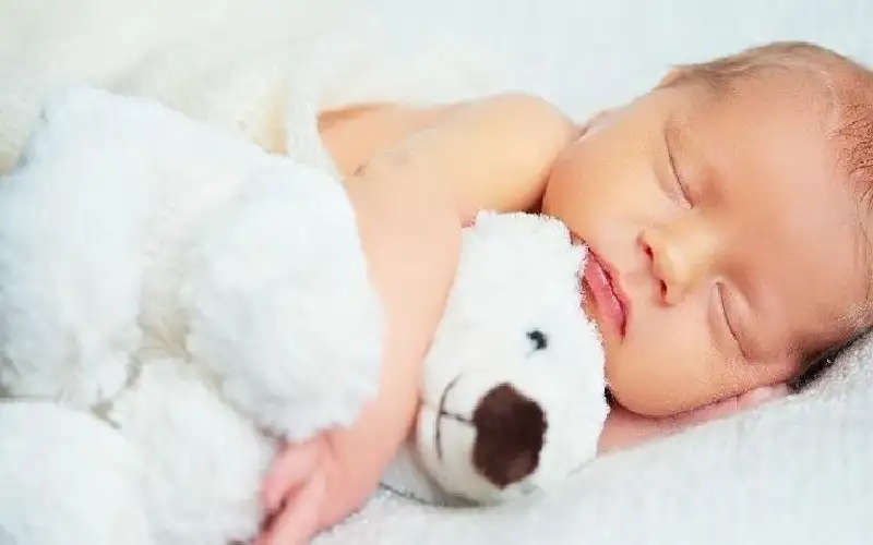 7 قوانين لزيارة حديثي الولادة.. اكتشف