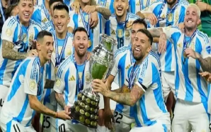 بعد 6 سنوات.. ميسي سبب سخرية