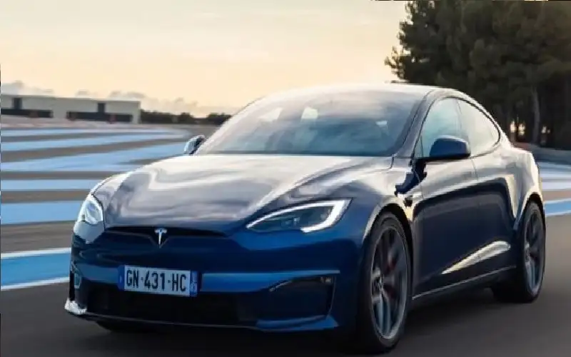 شحن السيارة الكهربائية في الصيف.. مهارات