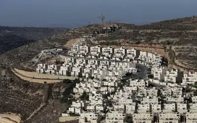 بريطانيا تندد بتوسيع الاحتلال مستوطناته بالضفة