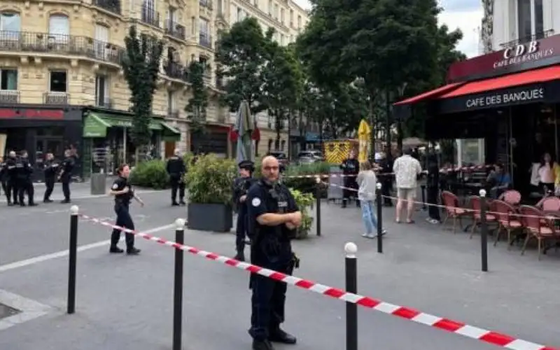 عشية إفتتاح الألعاب الأولمبية .. قتيل