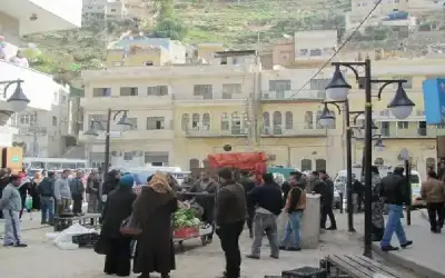 112 ذكرا لكل 100 أنثى بالأردن