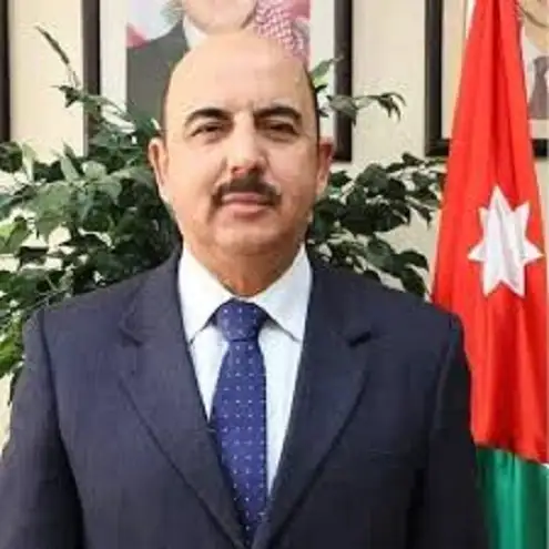 من هم الستة المبشرون بطولة العمر