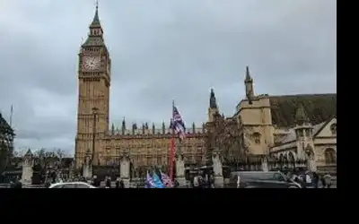 بريطانيا تفرض عقوبات جديدة على روسيا