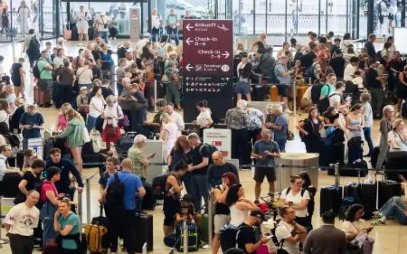 كيف أثر العطل الحاسوبي العالمي على