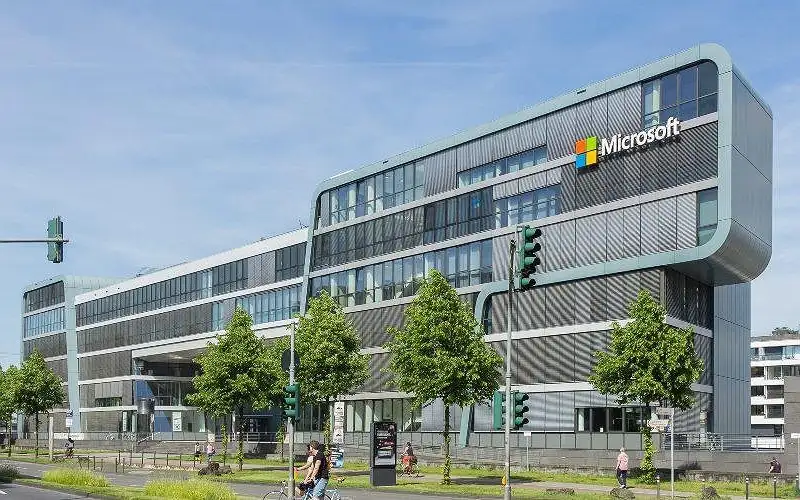 مايكروسوفت تخسر 60 مليار دولار جراء