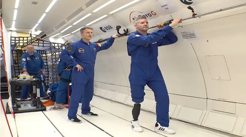 بطل بارالمبي بريطاني سابق مبتور الساق